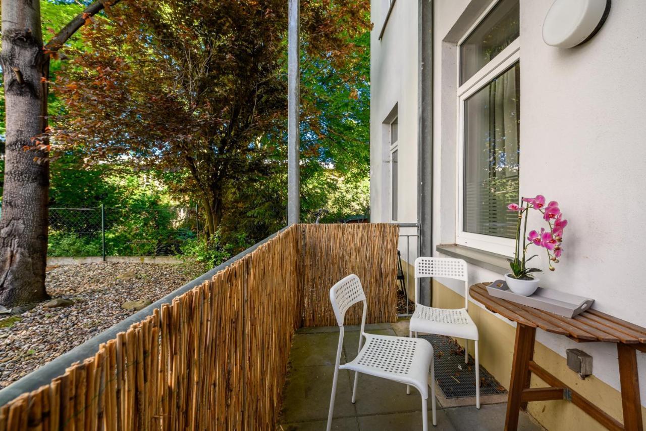 Helle Wohnung In Sudenburg Mit Balkon - Wlan, 4 Schlafplaetze Maagdenburg Buitenkant foto